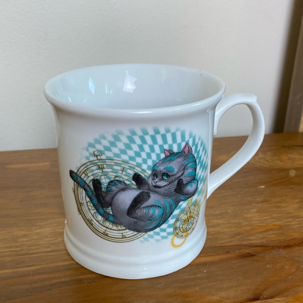 Alice in Wonderland Cheshire Cat Mug Disney